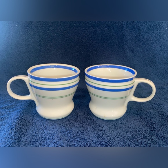 Retired Starbucks 2007 Retro Striped Diner 12 oz Cups Set Of 2 - Picture 1 of 7
